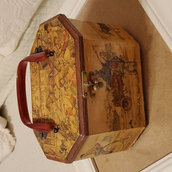 Source Unknown Handbags - Vintage handcrafted Anton Pieck wooden purse